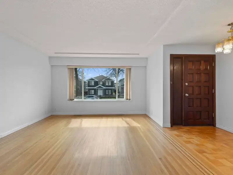3369 PRICE STREET - photo 3 of 37