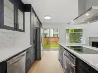 3 7691 MOFFATT ROAD - thumbnail 6