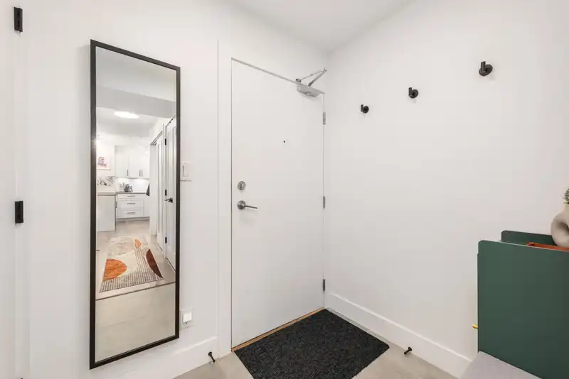 217 2150 E HASTINGS STREET - photo 2 of 29