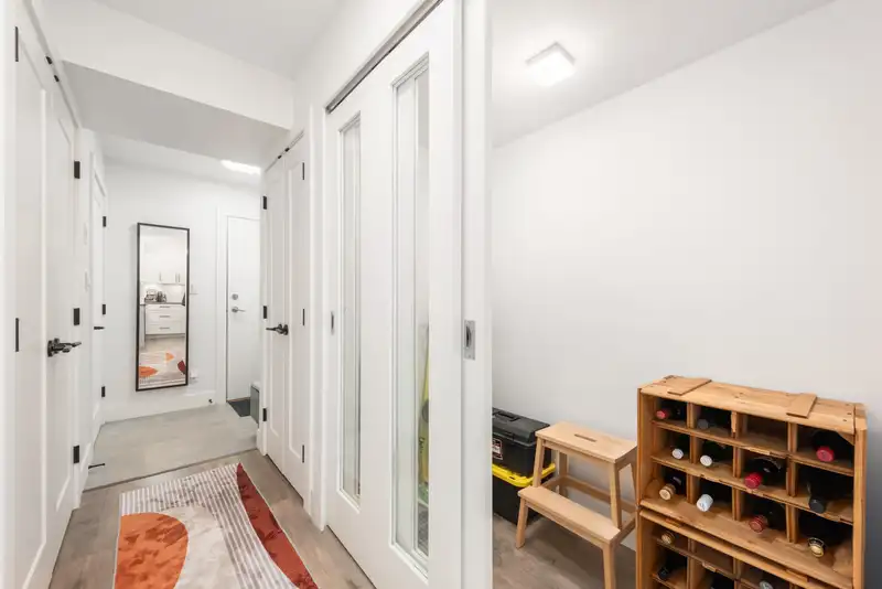 217 2150 E HASTINGS STREET - photo 3 of 29