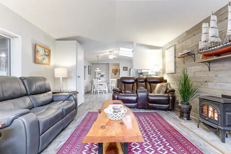 67 3931 198 STREET - photo 4 of 23