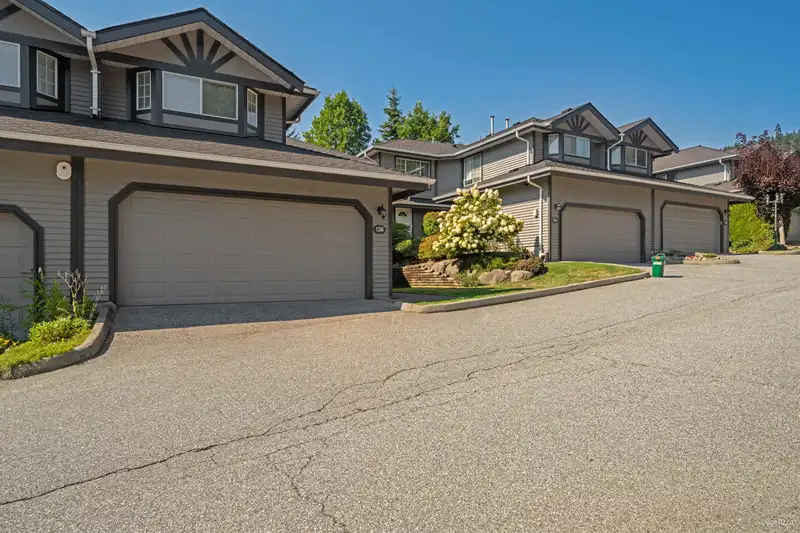 136 1685 PINETREE WAY - photo 2 of 40