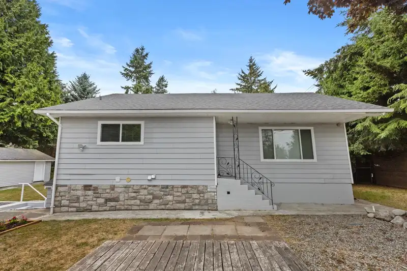 1593 STEVENS STREET - photo 2 of 37
