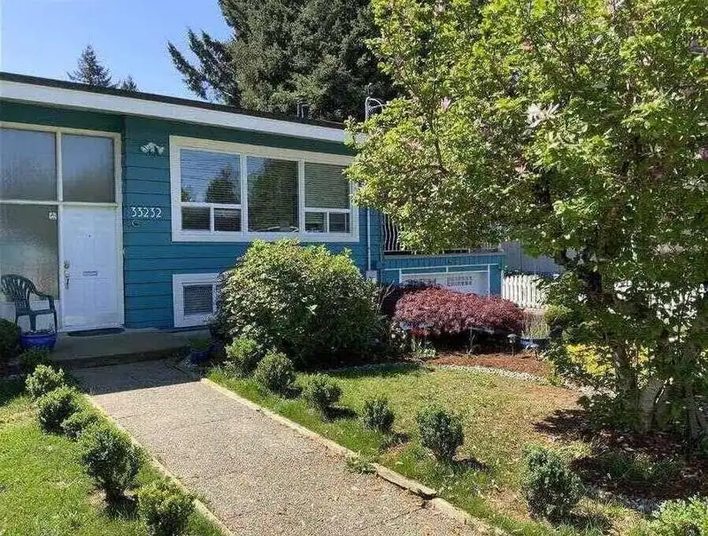 33232 HAWTHORNE AVENUE - photo 1 of 40