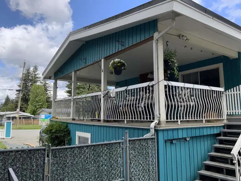 33232 HAWTHORNE AVENUE - photo 4 of 40