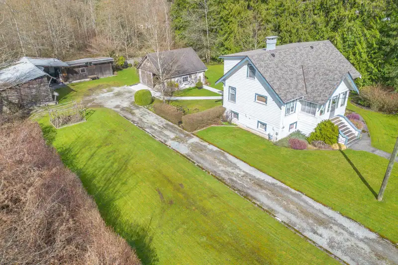 25117 DEWDNEY TRUNK ROAD - photo 4 of 29