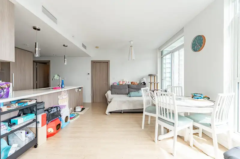 1901 6538 NELSON AVENUE - photo 4 of 27