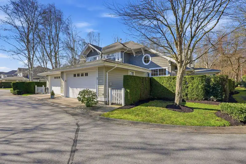 2 5900 FERRY ROAD - photo 2 of 32