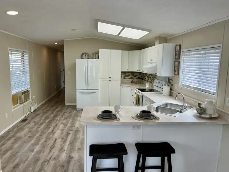 94 3300 HORN STREET - photo 3 of 24