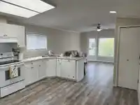 94 3300 HORN STREET - thumbnail 9
