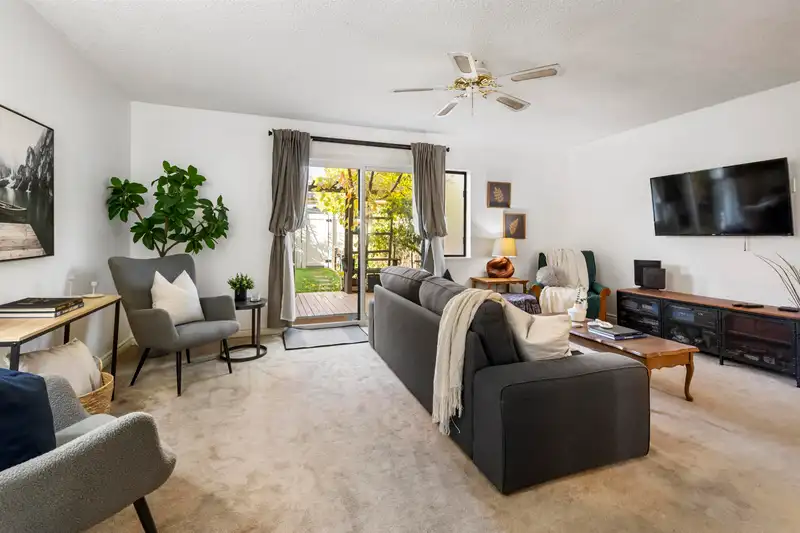 108 9264 122 STREET - photo 3 of 37