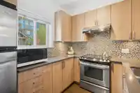 203 7168 STRIDE AVENUE - thumbnail 11