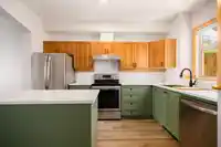 225 18 JACK MAHONY PLACE - thumbnail 16