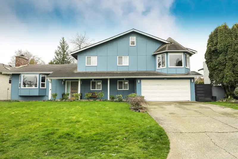 26970 32A AVENUE - photo 1 of 40