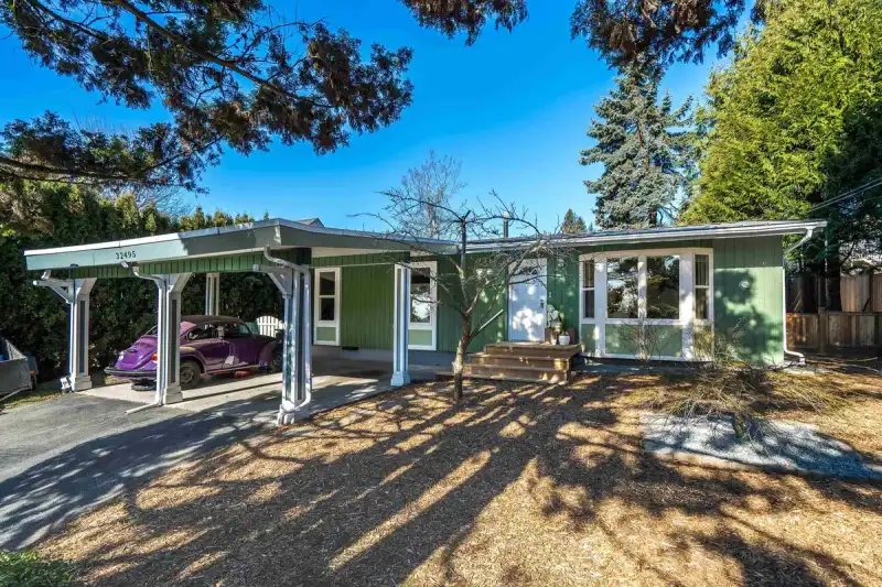 32495 MCRAE AVENUE - photo 1 of 40