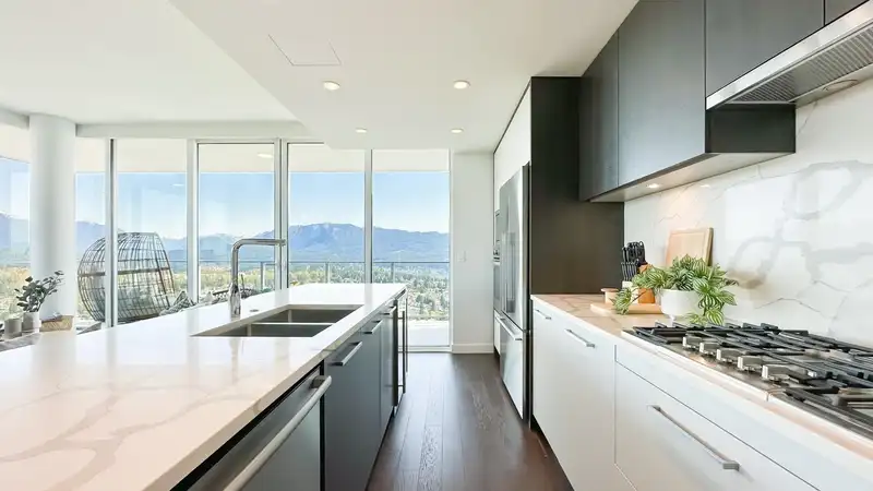 4702 567 CLARKE ROAD - photo 3 of 33