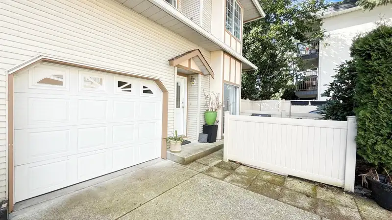 7 21409 NE DEWDNEY TRUNK ROAD - photo 3 of 24