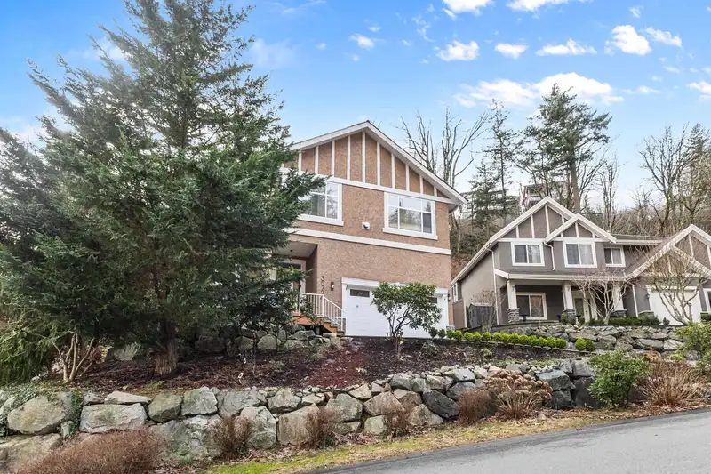 35774 REGAL PARKWAY - photo 1 of 39