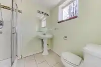 15894 THRIFT AVENUE - thumbnail 40