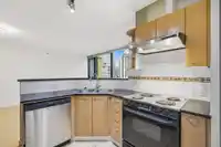 802 1367 ALBERNI STREET - thumbnail 10