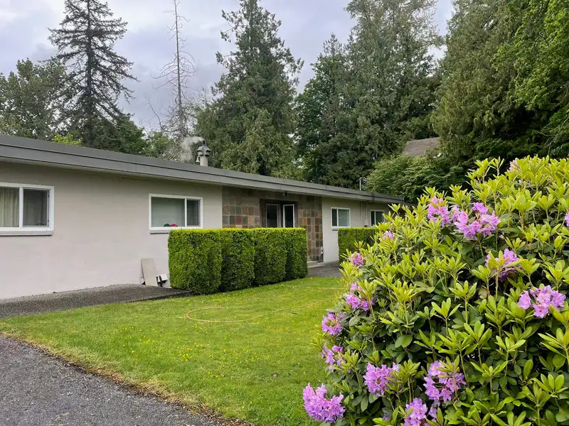 21799 48 AVENUE - photo 3 of 33