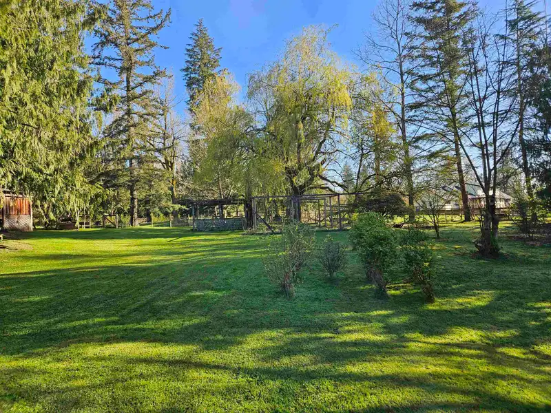 25080 4 AVENUE - photo 3 of 19