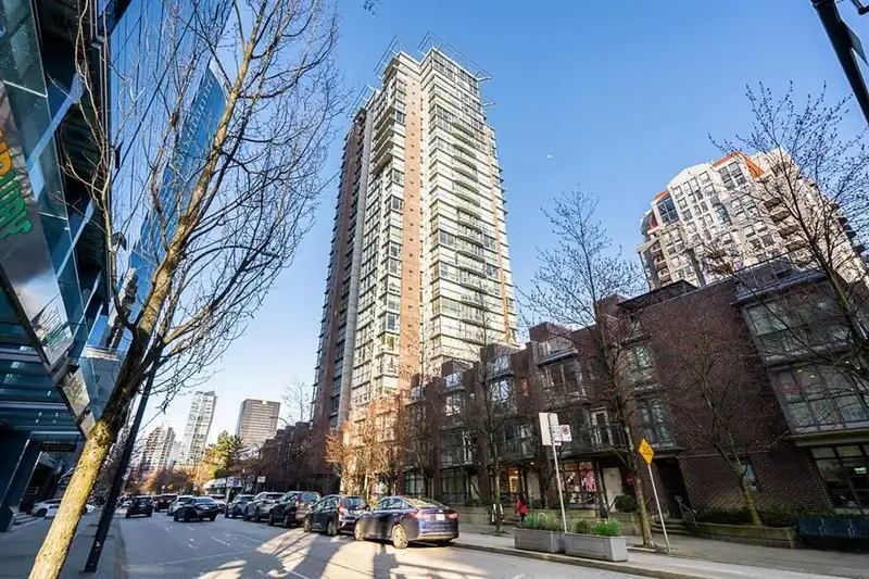 1201 1068 HORNBY STREET - photo 3 of 34