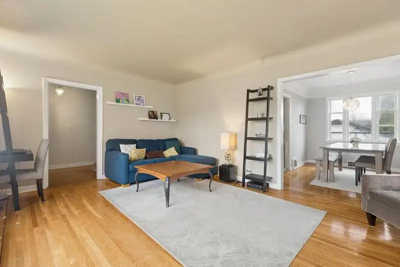 1810 TENTH AVENUE - photo 4 of 24
