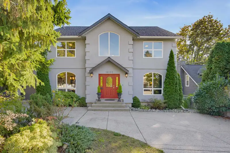 18152 58 AVENUE - photo 1 of 40