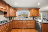 8850 213A PLACE - thumbnail 6