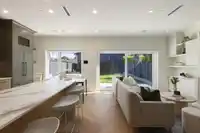 2 258 E 19 AVENUE - thumbnail 6