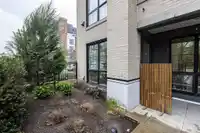 107 8379 201 STREET - thumbnail 1