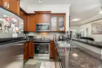 37 7388 MACPHERSON AVENUE - thumbnail 14