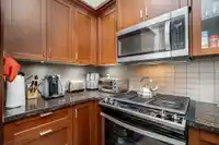 37 7388 MACPHERSON AVENUE - thumbnail 15