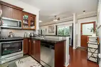 37 7388 MACPHERSON AVENUE - thumbnail 16