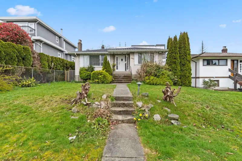3977 FOREST STREET - photo 1 of 18