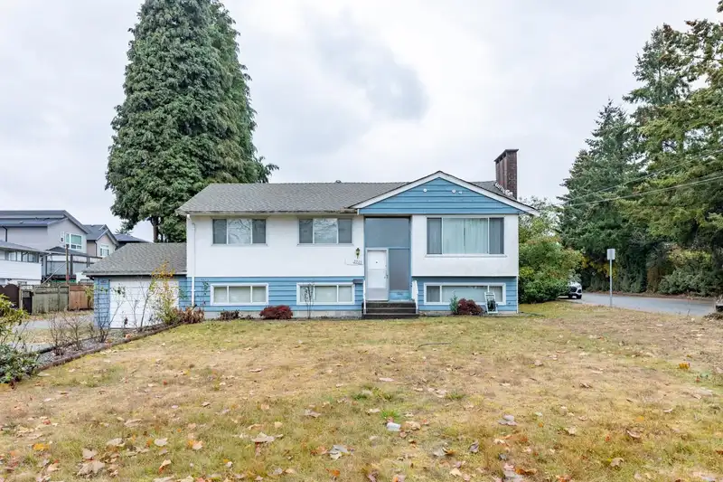 3141 YORK STREET - photo 1 of 37