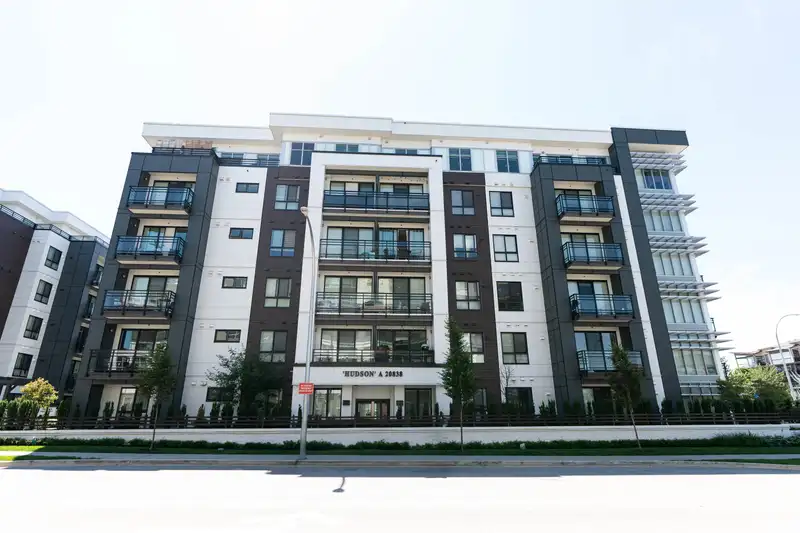 A410 20838 78B AVENUE - photo 1 of 23