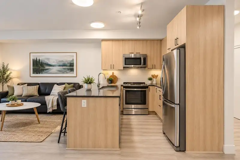 101 15628 104 AVENUE - photo 4 of 14