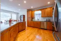 3545 149A STREET - thumbnail 17