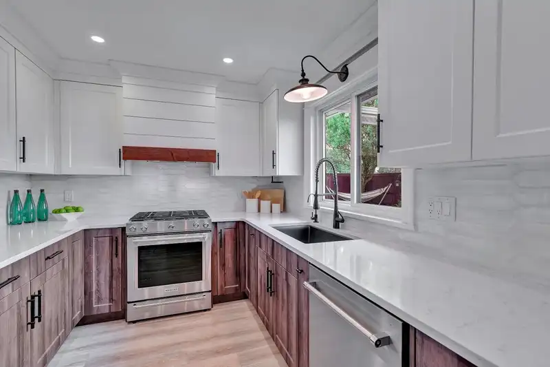 21241 95 AVENUE - photo 2 of 40