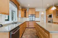 4188 BALACLAVA STREET - thumbnail 6