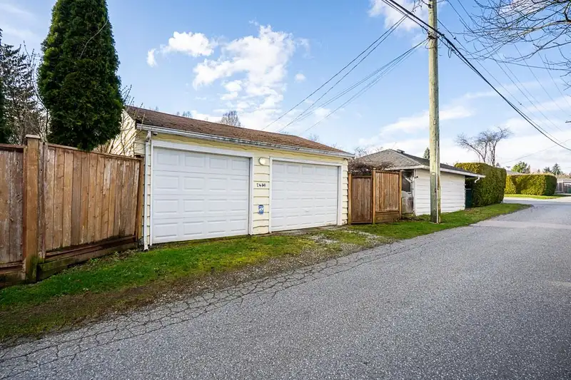7430 BOUNDARY ROAD - photo 3 of 35
