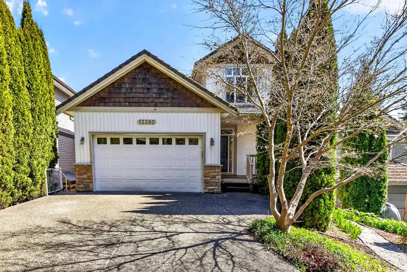 13380 MCCAULEY CRESCENT - photo 1 of 40