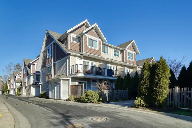26 7298 199A STREET - photo 1 of 21