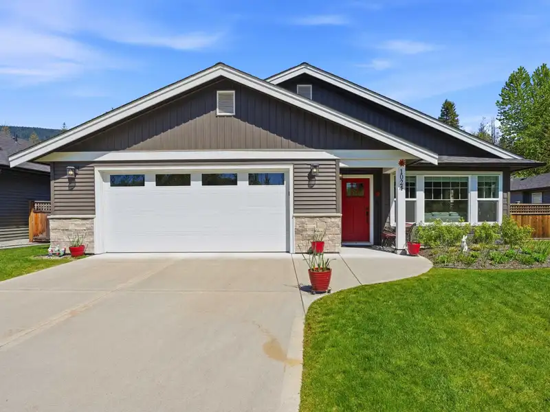 1024 CELIA CRESCENT - photo 1 of 29