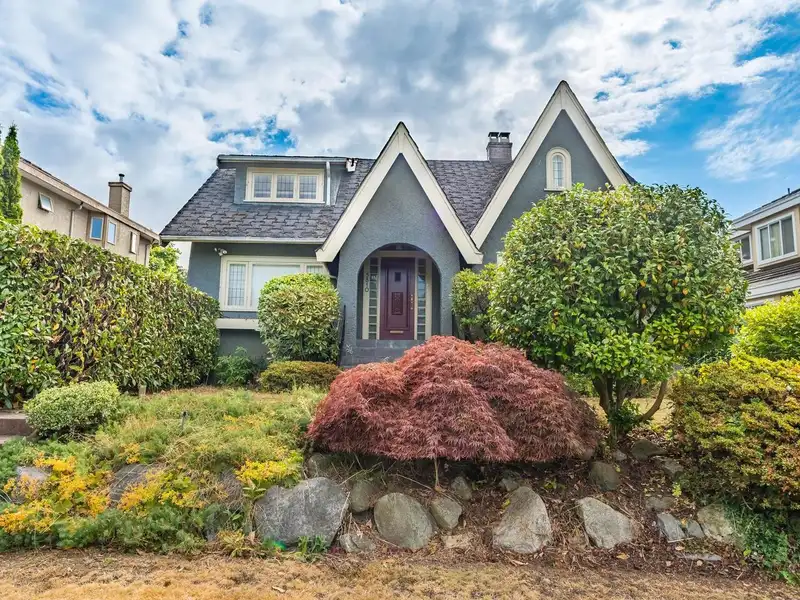 5810 CARTIER STREET - photo 1 of 26