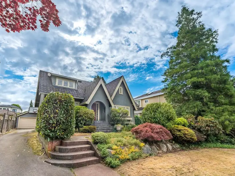 5810 CARTIER STREET - photo 2 of 26