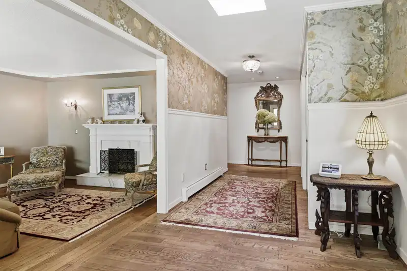 433 202ND STREET - photo 4 of 40