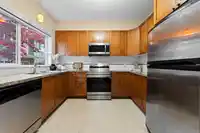 13 621 LANGSIDE AVENUE - thumbnail 3